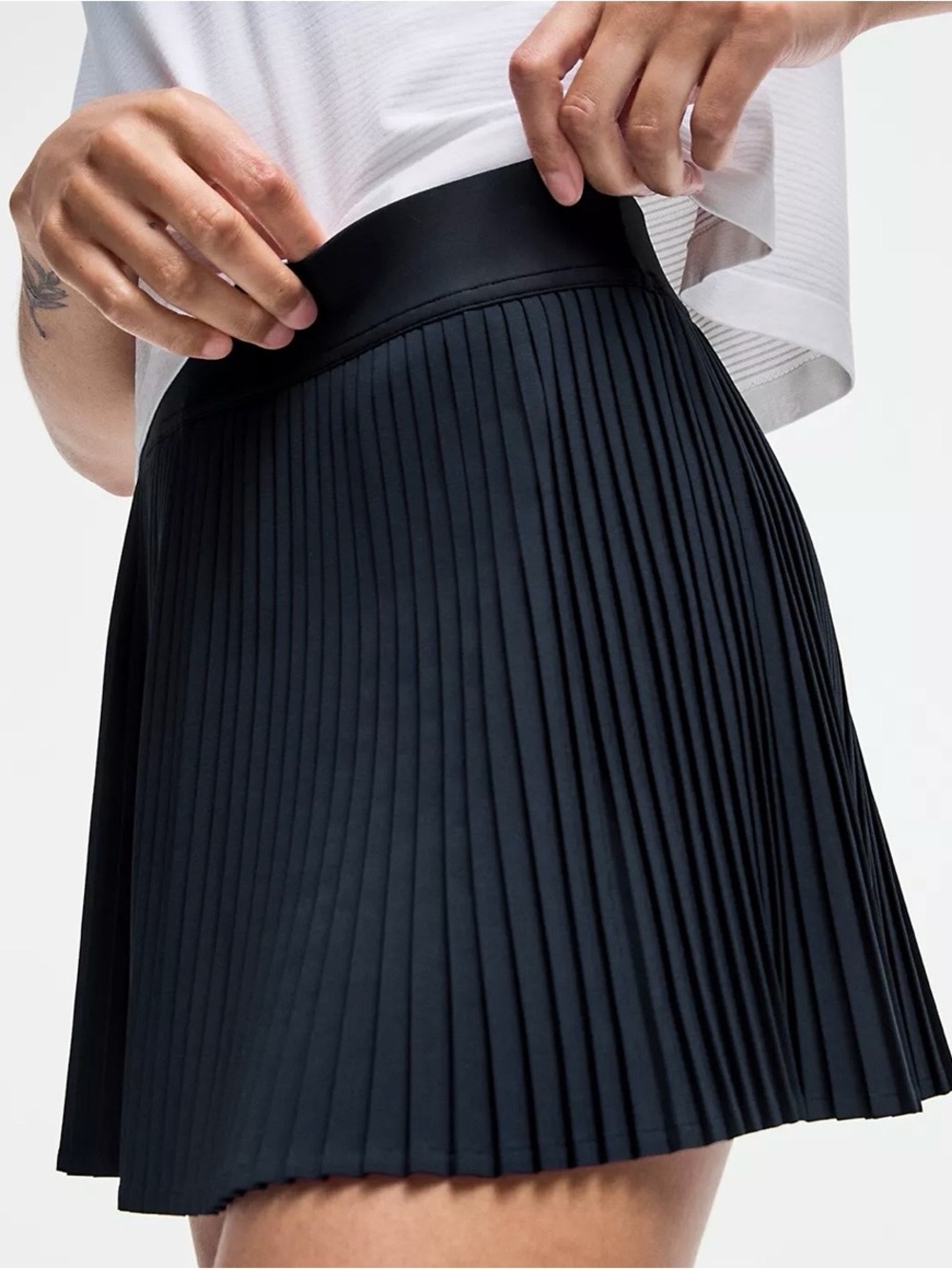 Lululemon Varsity High-Rise Pleated Tennis Skirt - Picture 2 of 7